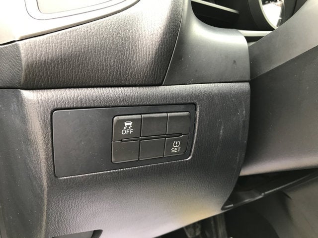 2017 Mazda Mazda3 5-Door Sport