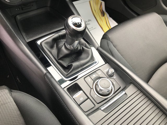 2017 Mazda Mazda3 5-Door Sport