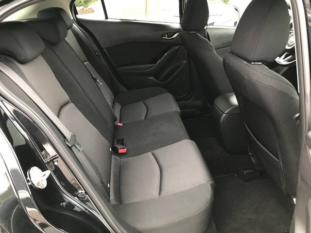 2017 Mazda Mazda3 5-Door Sport
