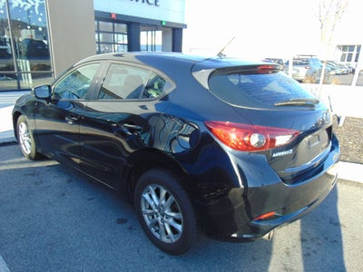 2017 Mazda Mazda3 5-Door Sport