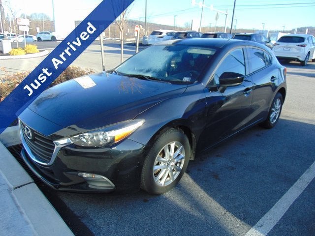 2017 Mazda Mazda3 5-Door Sport