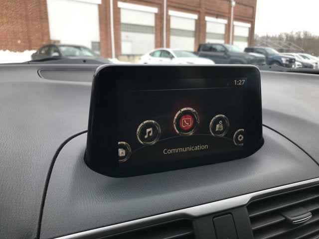 2017 Mazda Mazda3 5-Door Sport