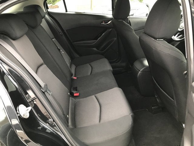 2017 Mazda Mazda3 5-Door Sport