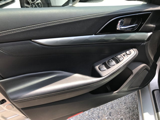 2020 Nissan Maxima SL