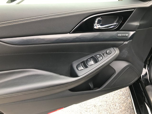 2020 Nissan Maxima Platinum