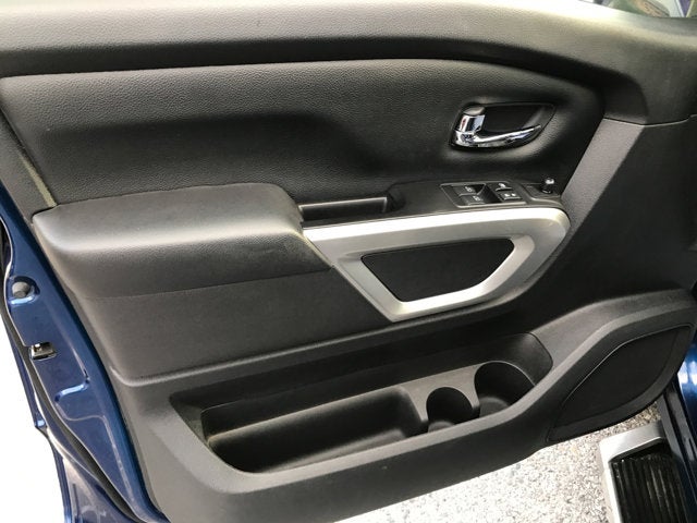 2020 Nissan Titan SV