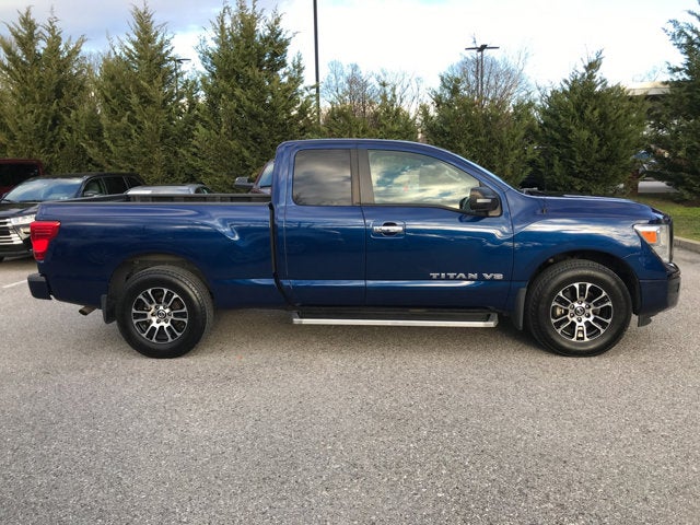 2020 Nissan Titan SV