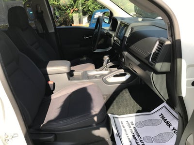 2022 Nissan Frontier SV