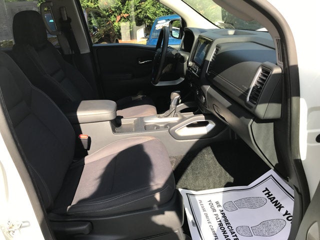 2022 Nissan Frontier SV