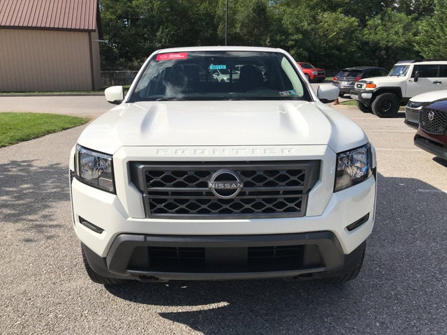 2022 Nissan Frontier SV