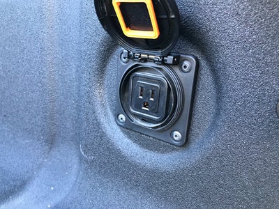 2024 Nissan Frontier SL