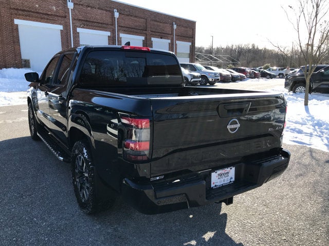 2024 Nissan Frontier SL