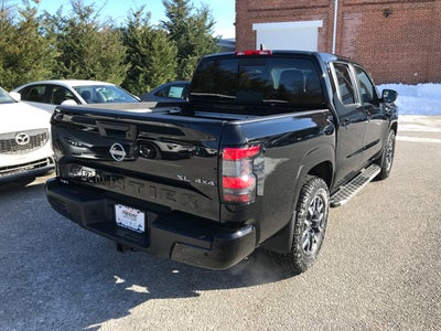 2024 Nissan Frontier SL