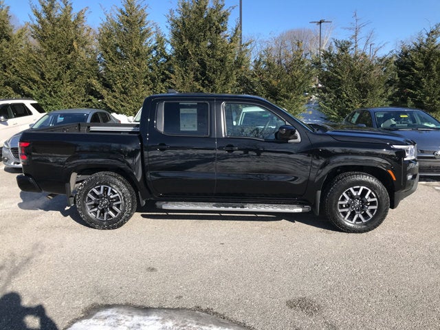 2024 Nissan Frontier SL