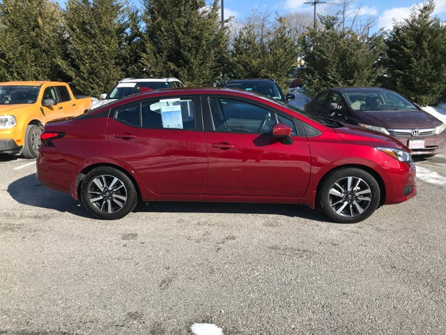 2025 Nissan Versa SV