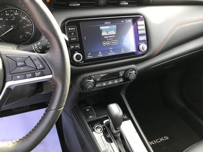2023 Nissan Kicks SR