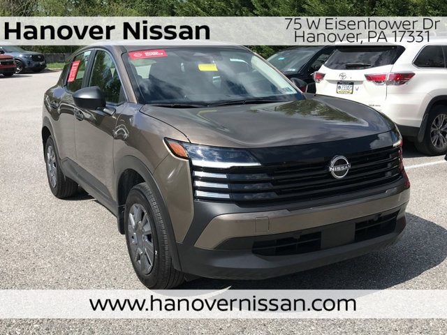 2025 Nissan Kicks S