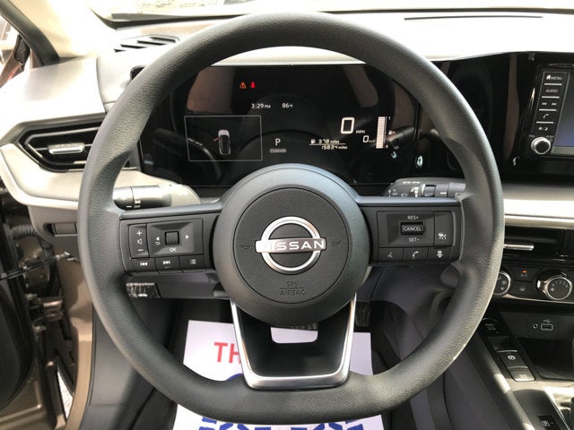 2025 Nissan Kicks S