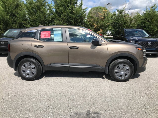 2025 Nissan Kicks S
