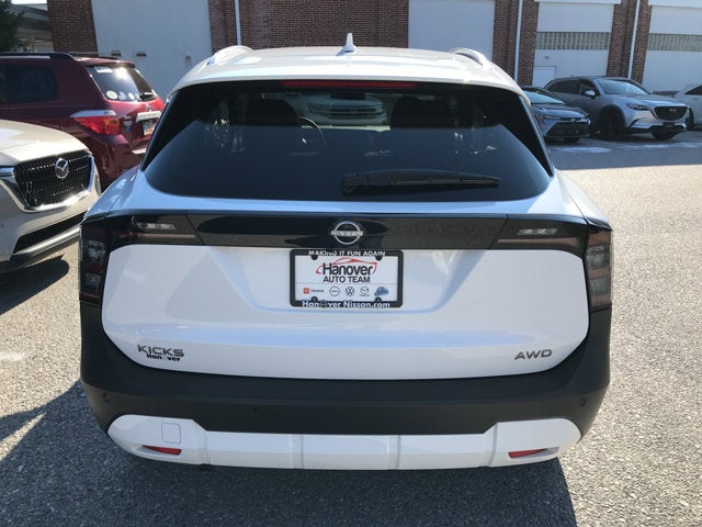 2025 Nissan Kicks SV
