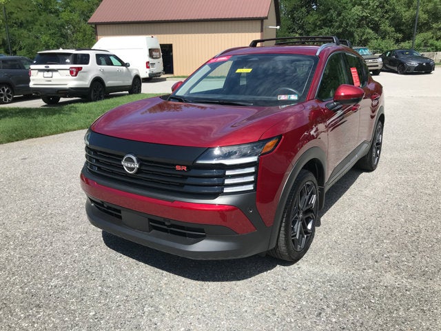 2025 Nissan Kicks SR