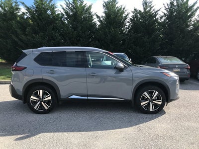 2022 Nissan Rogue SL