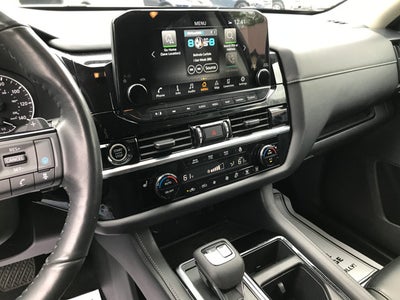 2024 Nissan Pathfinder SL