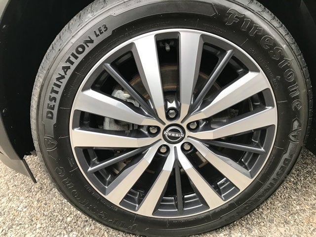 2022 Nissan Pathfinder Platinum