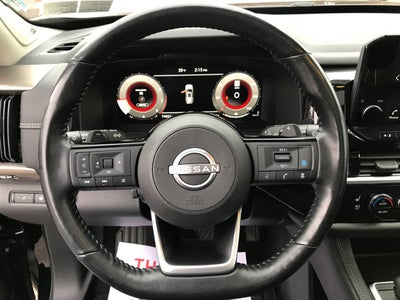 2022 Nissan Pathfinder Platinum