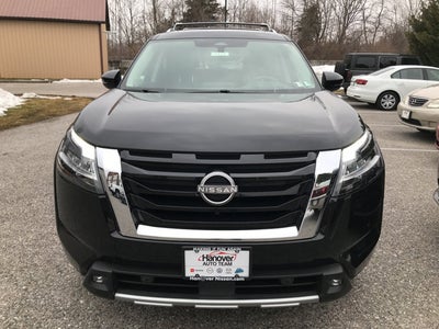 2022 Nissan Pathfinder Platinum