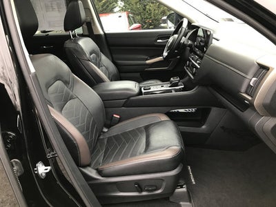 2022 Nissan Pathfinder Platinum