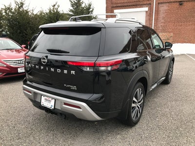 2022 Nissan Pathfinder Platinum