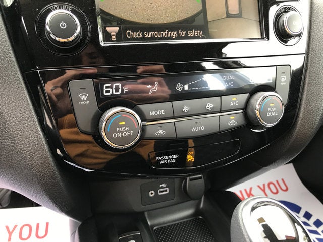 2022 Nissan Rogue Sport SV