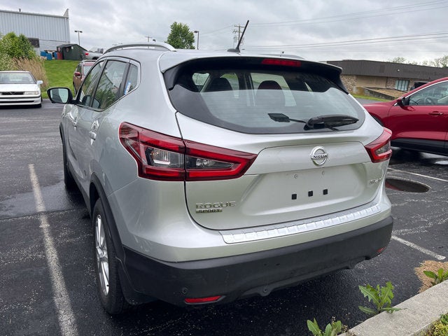 2022 Nissan Rogue Sport SV