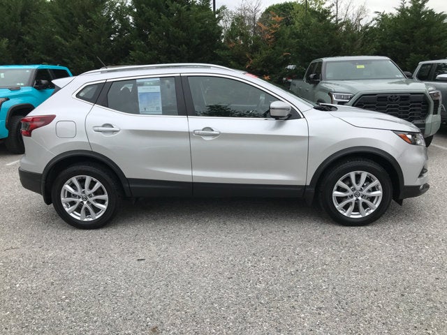 2022 Nissan Rogue Sport SV