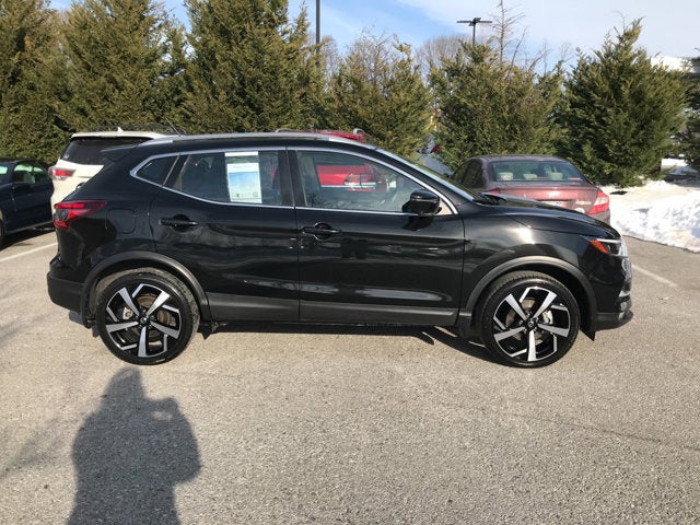 2022 Nissan Rogue Sport SL