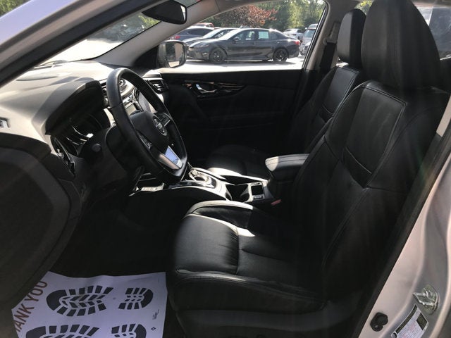 2022 Nissan Rogue Sport SL
