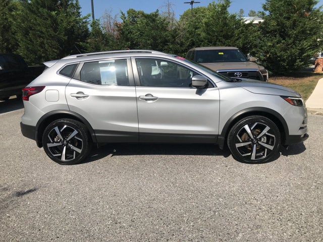 2022 Nissan Rogue Sport SL