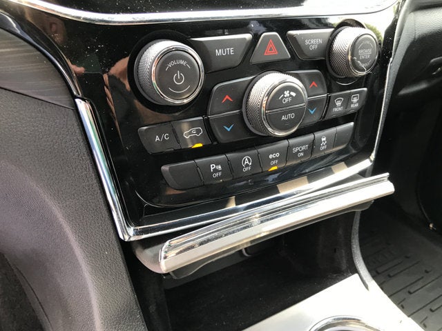 2020 Jeep Grand Cherokee Laredo E