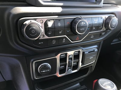 2022 Jeep Gladiator Willys