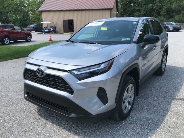 2024 Toyota RAV4 LE