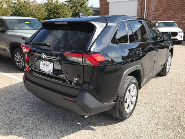 2023 Toyota RAV4 LE