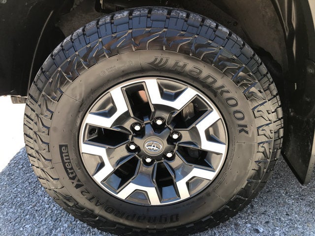 2022 Toyota Tacoma 4WD TRD Off Road