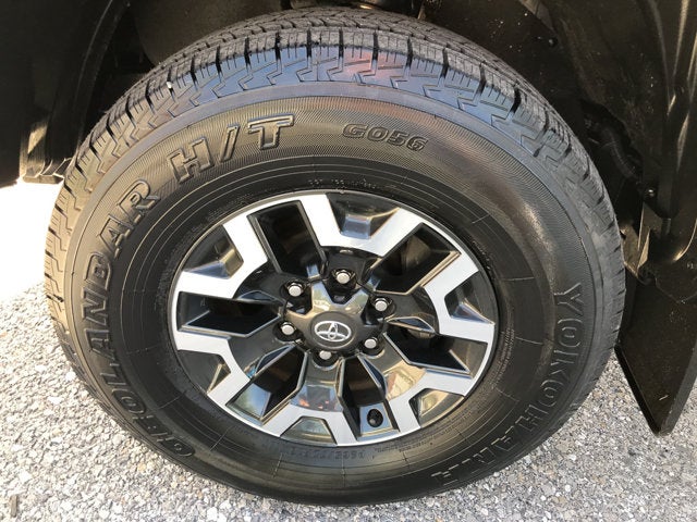2022 Toyota Tacoma 4WD TRD Off Road
