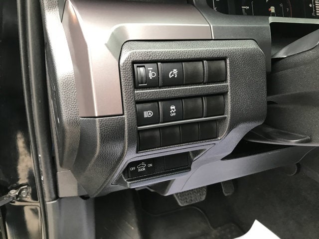 2025 Toyota Tacoma 4WD SR5