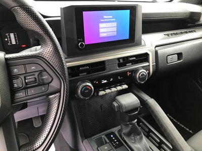 2025 Toyota Tacoma 4WD SR5