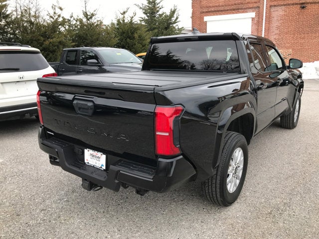 2025 Toyota Tacoma 4WD SR5