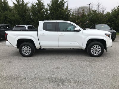 2024 Toyota Tacoma 4WD SR5