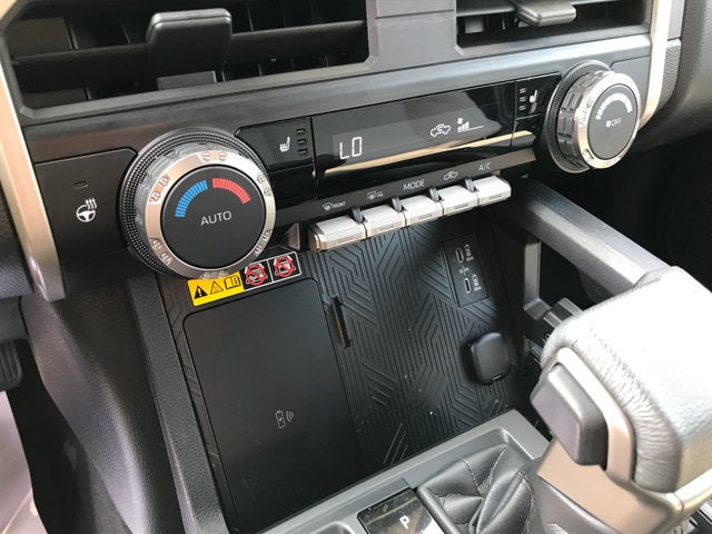 2024 Toyota Tacoma 4WD SR5