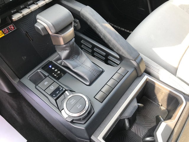 2024 Toyota Tacoma 4WD SR5